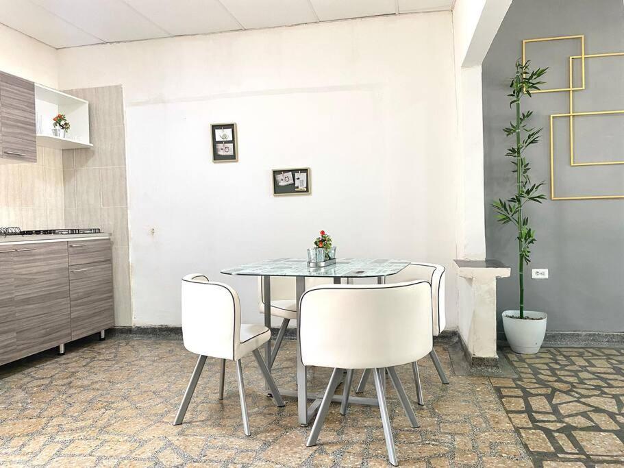 Apto #6 Hermoso Y Amplio Apartment *